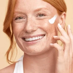 Biodermal Matterend Zonnefluïde Gezicht SPF50+ 40 ML