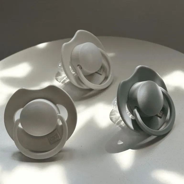 Difrax LOVI Prime Fopspeen Coconut/Ivory6-18 maanden