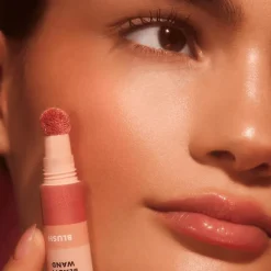 e.l.f. Halo Glow Blush Beauty Wand Candlelit