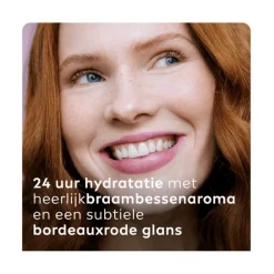 Labello Blackberry Shine Lippenbalsem 24u Hydratatie Bordeauxrood 1 Stuk