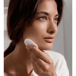 NIVEA Essentials Verfrissende Reinigingsmelk 200 ML