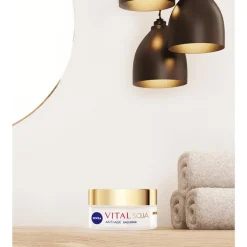 NIVEA Vital Soja Verstevigende Dagcrème SPF 30 Oudere Huid 50 ML