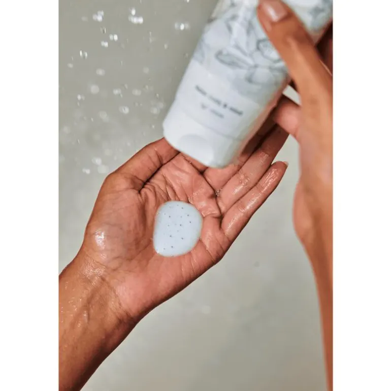 Therme Zen White Lotus Shower Scrub 200 ML