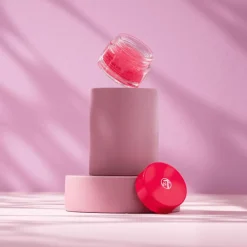 W7 Sweet Sugar Scrub Strawberry